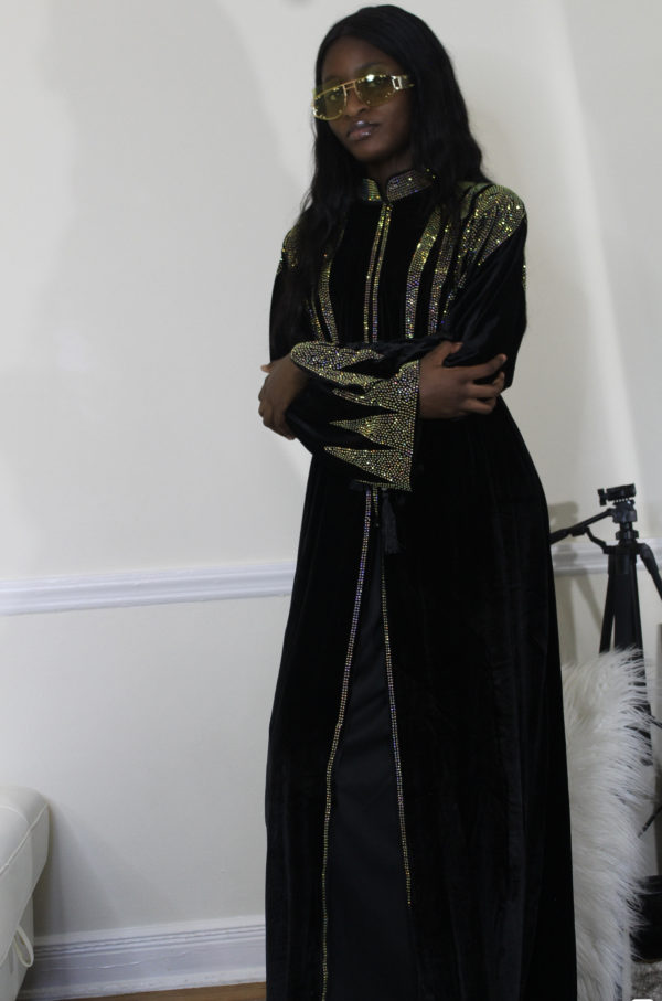 BELAKI GOLD VELVET ABAYA - Image 5