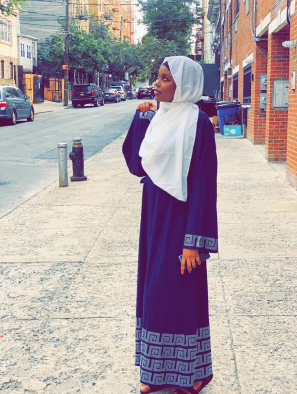 ASTOU NAVY ABAYA