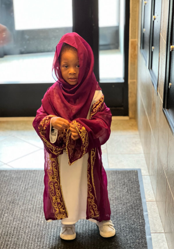 KID EMBROIDERED ABAYA - Image 3